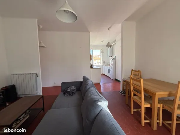 Appt t4 en dernier étage