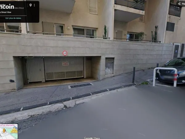 Place de Parking Cantini