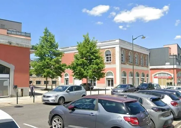 Boutique 2 pièces 350 m²
