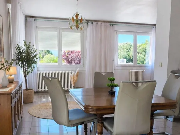 Appartement T4 75m², rue Lyautey, 2 parkings, accès privatif