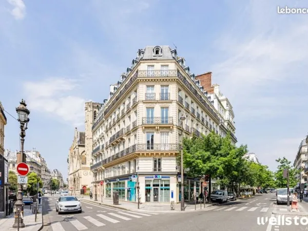 Bureau 260 m²