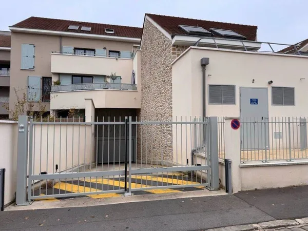 Parking 14 m²