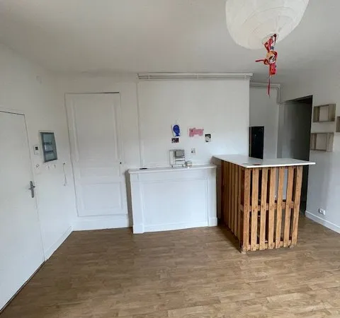 A louer - T1 BIS avec balcon secteur mairie