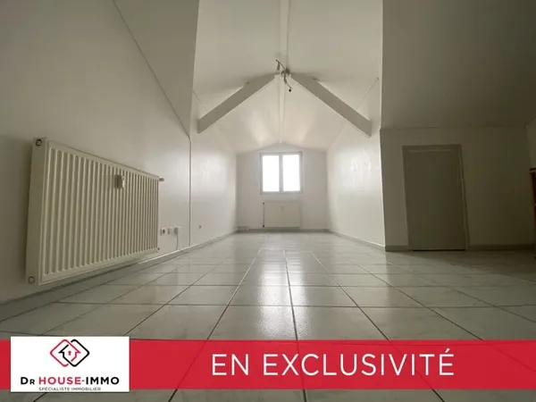 Appartement T1 bis de 32,70 m² au dernier étage