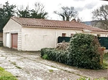 Ensemble de deux maisons indépendantes sur terrain clos