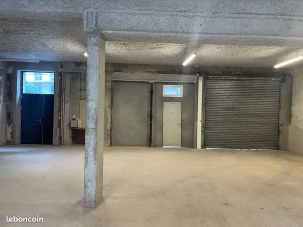Local/atelier/depot 134m2