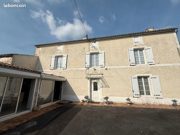 Maison 7 pièces 161 m²