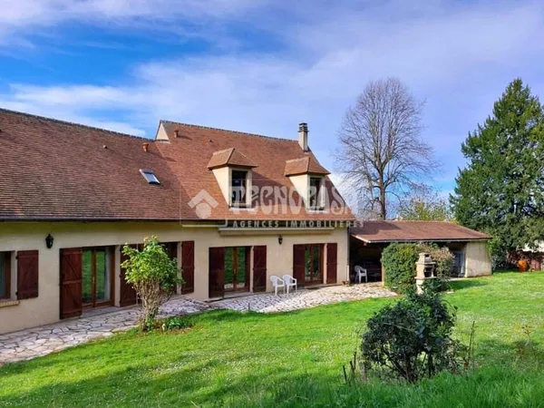 Maison 10 pièces 290 m²