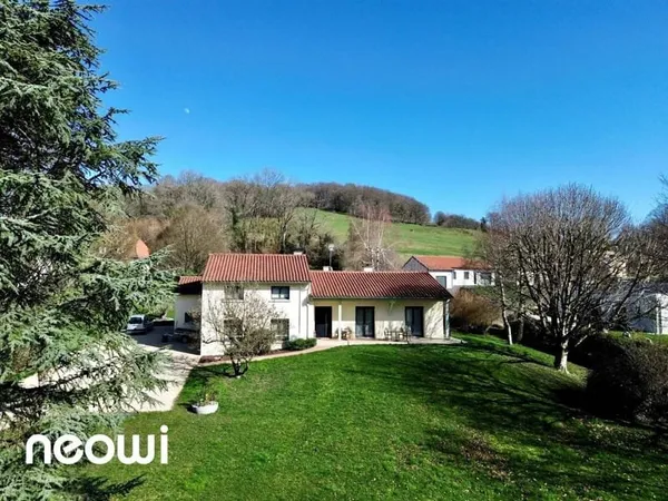 Maison 7 pièces 200 m²
