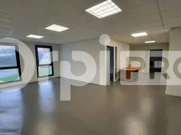 Bureaux 90 m²