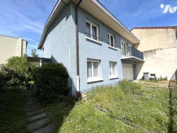 Maison 8 pièces 146 m²