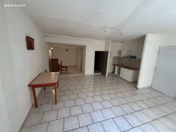 Apt T1 en RDC - Non-meublé - 04190 Les Mees