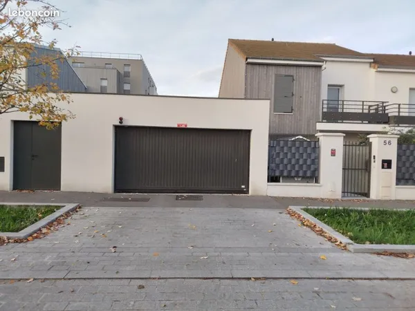 Loue parking sécurisé résidence de La Porte Du Clos à NOISY LE GRAND