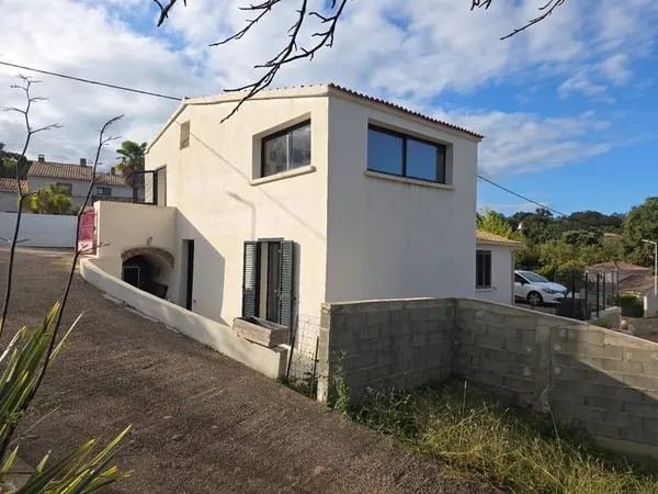 Maison T4 de 101m2 habitables - Rénovée en 2020