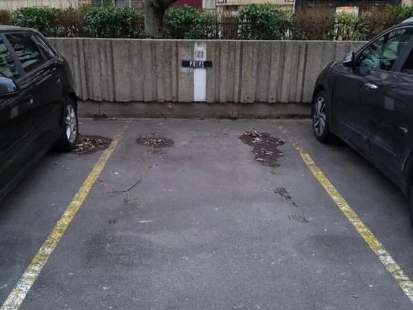 Parking 14 m²