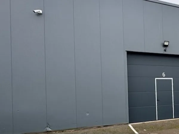 Garage/Parking 141 m²