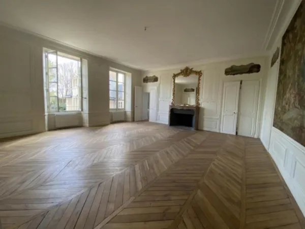 POITIERS Appartement 4 pièce(s) 122.40 m2 emplacements de p