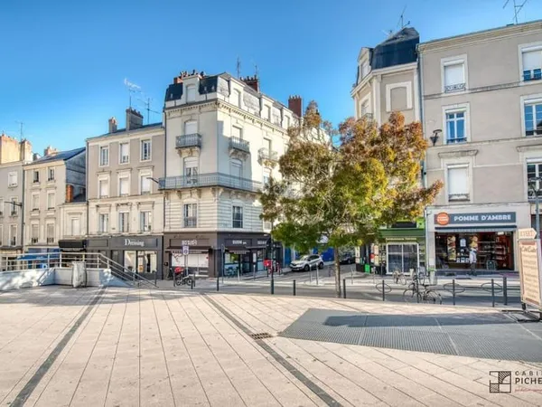 Angers Hyper Centre, Chambre dans T4 meublé