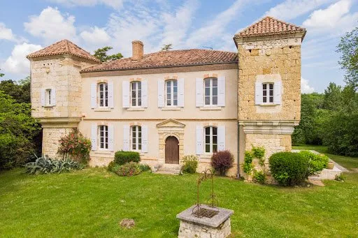 Propriété 8 pièces 481 m²