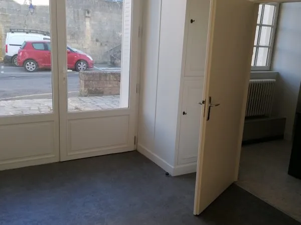 Loue local commercial - 26m²