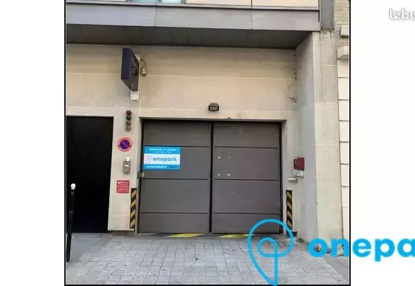 Parking/box 12 m² CLICHY