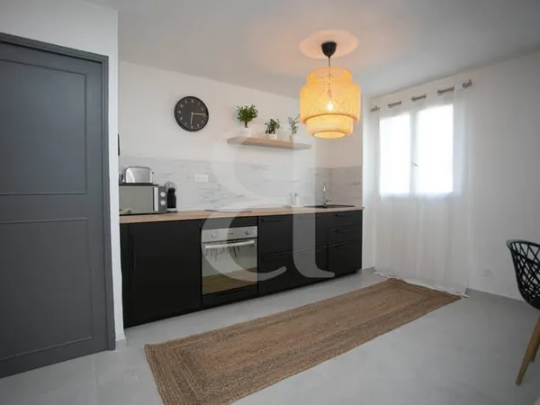Appartement situé en plein coeur de centre-ville de L'Isle sur
