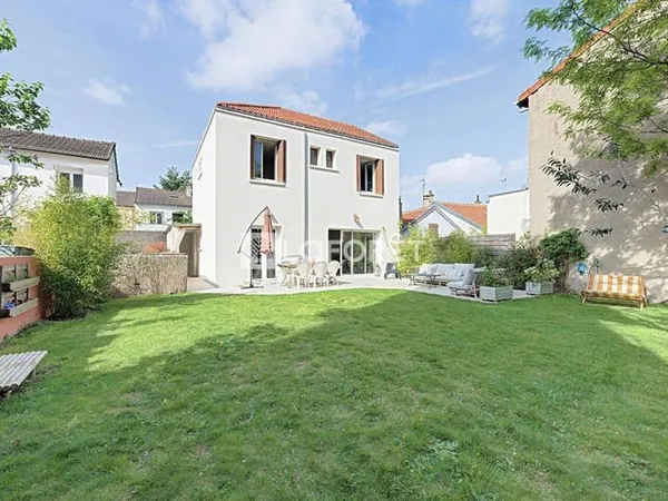 Maison 5 pièces 130 m²