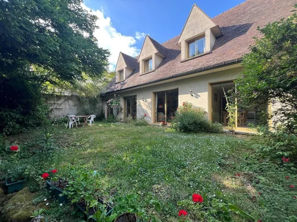 Maison 7 pièces 180 m²