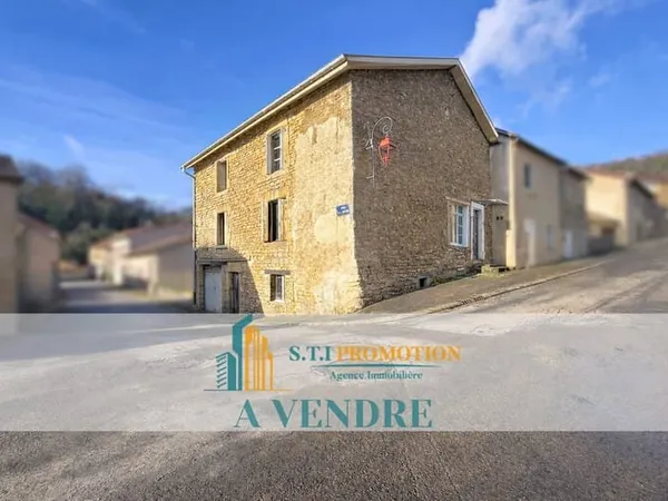 Maison de caractère en pierres de taille à rénover Fort po