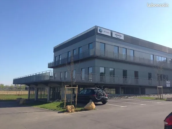 Bureaux 111 m²
