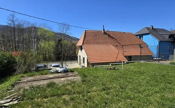 MAISON DE VILLAGE