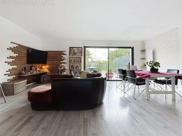 Maison 6 pièces 160 m²
