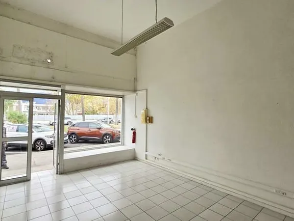 LOCAL COMMERCIAL 60M² A LOUER / LE PORT