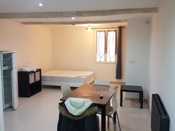 Location grand studio 32m2 Draguignan centre