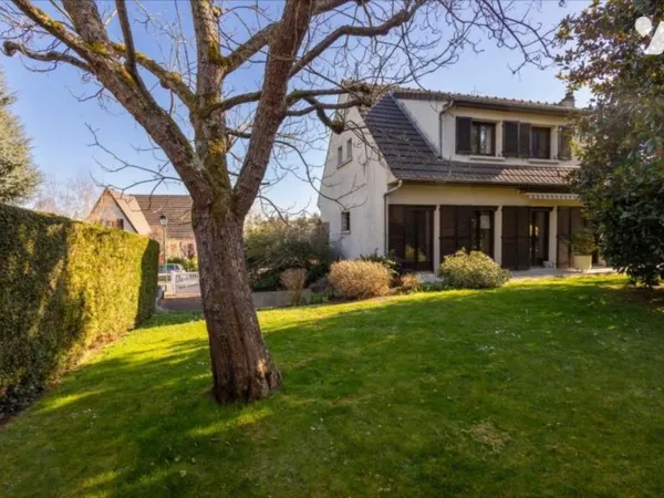 Maison 7 pièces 136 m²