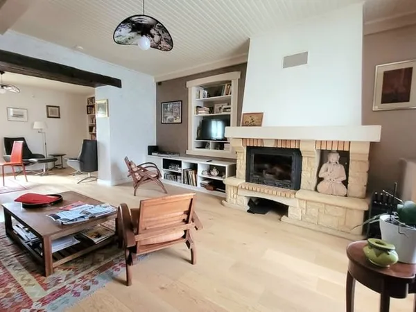 Maison 6 pièces 141 m²