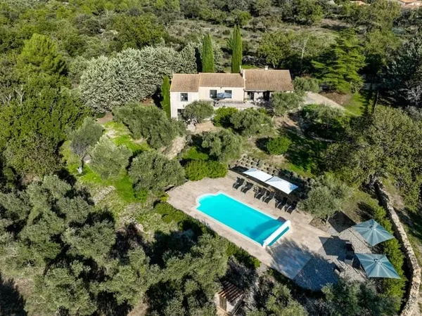 Maison 4 pièces 180 m²