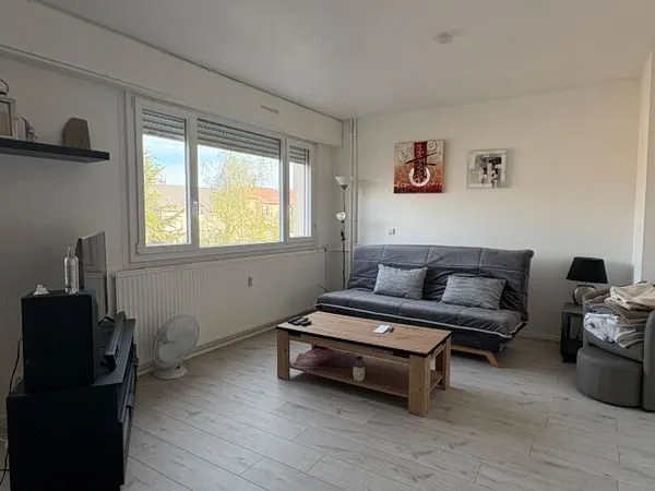 Studio 1 pièce 28 m²