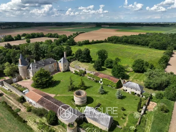 REMARQUABLE CHATEAU I.M.H.