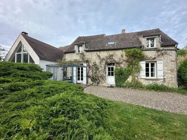 Maison ancienne 5 chambres sur une parcelle de 510 m environ
