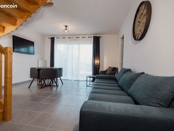 1 Grande CHAMBRE MEUBLÉE DANS UNE NOUVELLE MAISON EN COLOCATION - RDC donnant sur le Jardin de la ma