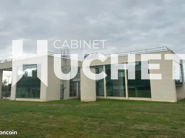 Fonds de commerce bureaux 860 m²