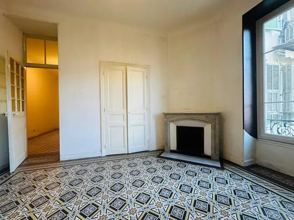 Nice 3p Coulée Verte Carabacel - 80m2 Bourgeois, balcon calme cave