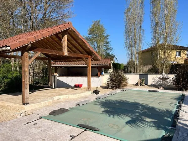Maison 5 pièces 210 m²