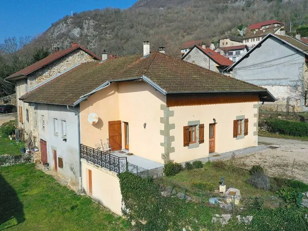 Maison Chindrieux 120 m² avec dépendances