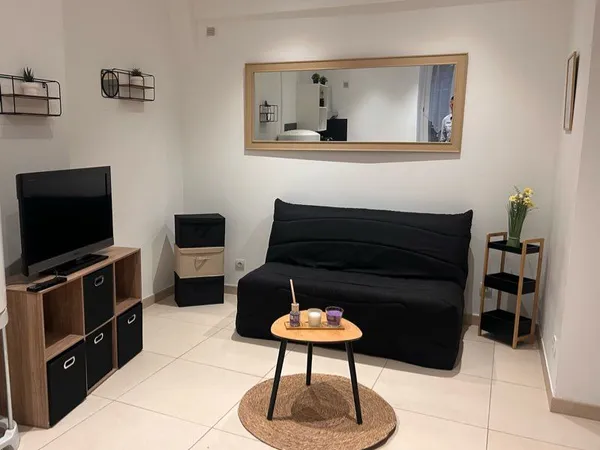 Studio meublé - Port de La Ciotat - idéal étudiant / mobilité