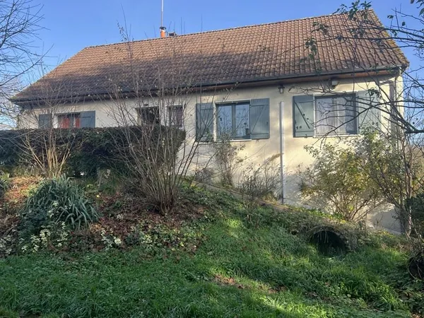 A vendre Maison familiale à Coulanges-Les-Nevers, construit