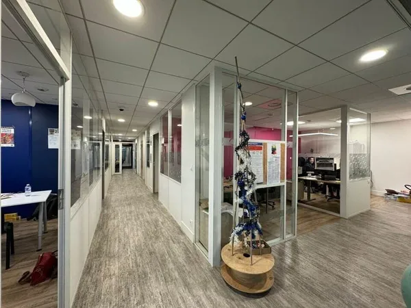 Commerce Vente Tours  169m² 340000€