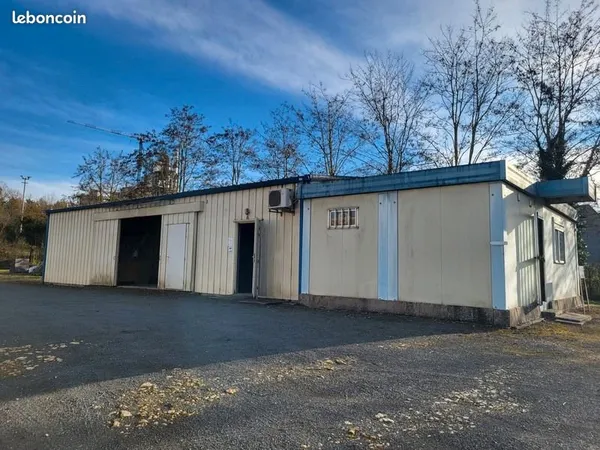 Bâtiment 172 m²