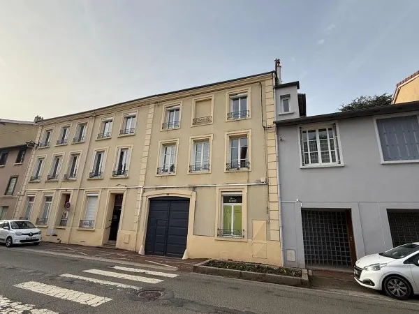Appartement 6 pièces 145 m²